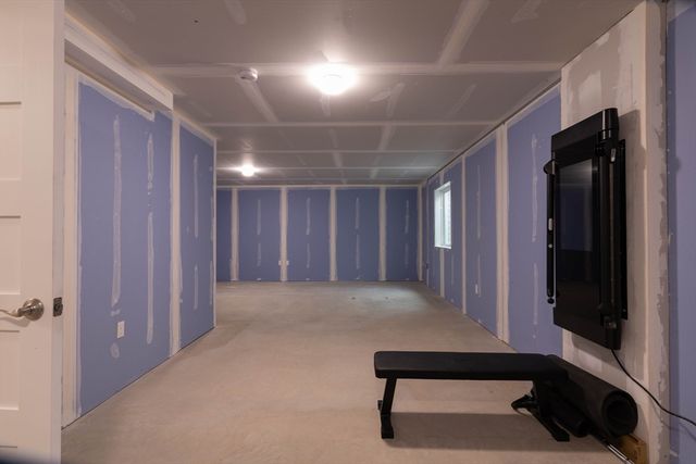 29 Ford Crossing, Northampton, MA 01060