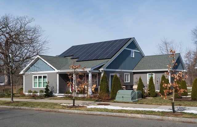 29 Ford Crossing, Northampton, MA 01060