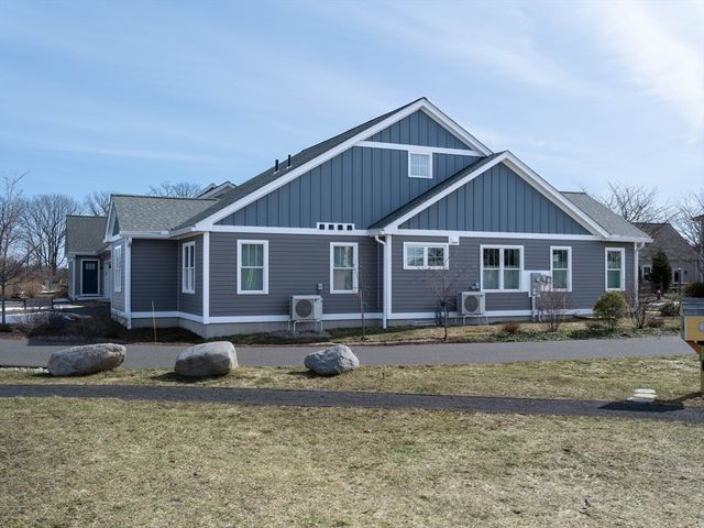 29 Ford Crossing, Northampton, MA 01060