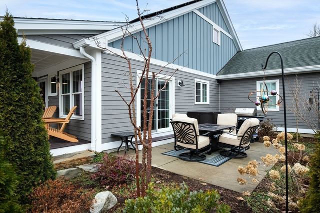 29 Ford Crossing, Northampton, MA 01060