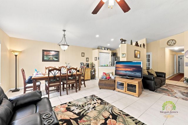 5863 AZALEA Circle, West Palm Beach, FL 33415