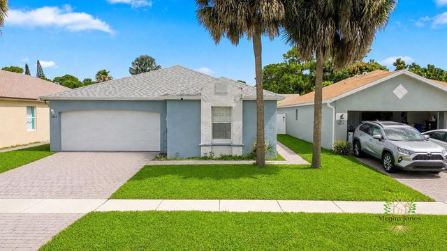 5863 AZALEA Circle, West Palm Beach, FL 33415