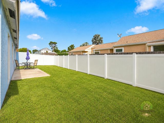 5863 AZALEA Circle, West Palm Beach, FL 33415