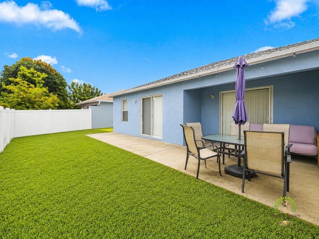 5863 AZALEA Circle, West Palm Beach, FL 33415
