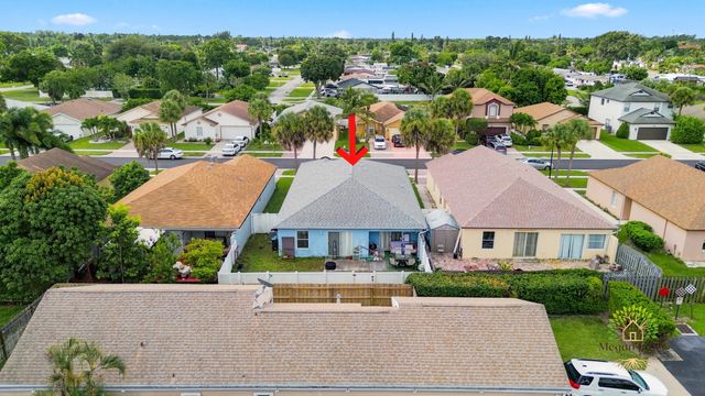 5863 AZALEA Circle, West Palm Beach, FL 33415