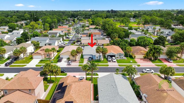 5863 AZALEA Circle, West Palm Beach, FL 33415