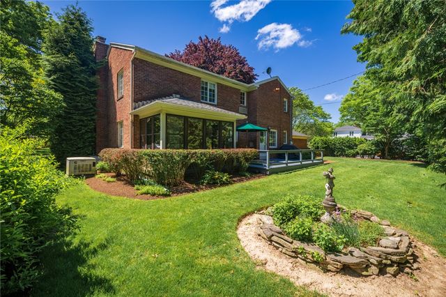170 Edgemoor Road, Brighton, NY 14618