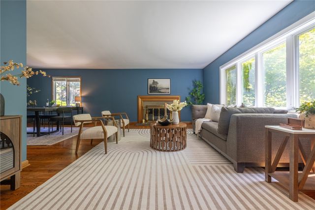 170 Edgemoor Road, Brighton, NY 14618