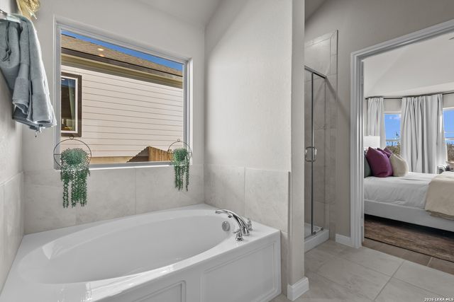 241 Gathering Drive, San Antonio, TX 78245