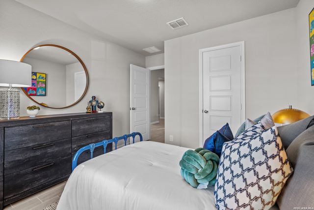 241 Gathering Drive, San Antonio, TX 78245