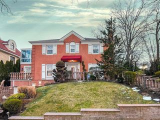 186-20 Troon Road, Jamaica Estates, NY 11432
