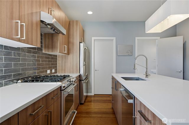 2247 NW 64th Street, Seattle, WA 98107