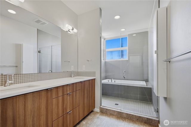 2247 NW 64th Street, Seattle, WA 98107