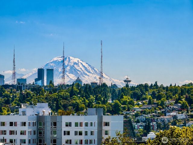 2247 NW 64th Street, Seattle, WA 98107