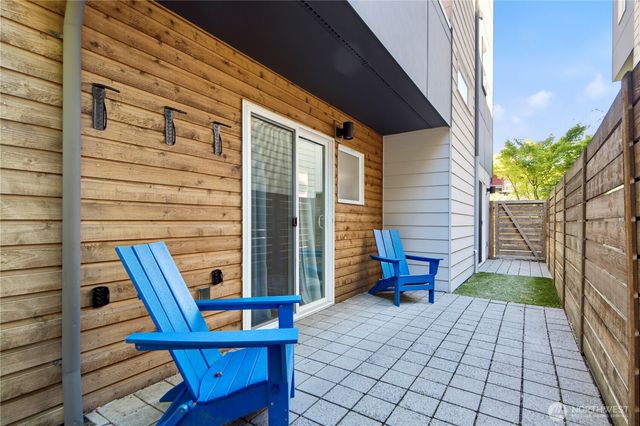 2247 NW 64th Street, Seattle, WA 98107
