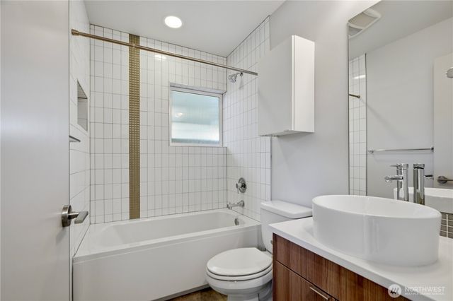 2247 NW 64th Street, Seattle, WA 98107