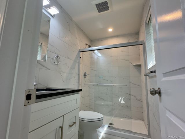 25 Walnut Street, Coram, NY 11727