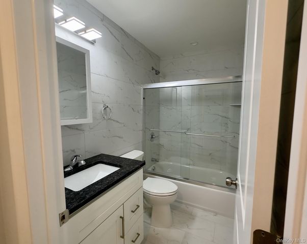 25 Walnut Street, Coram, NY 11727