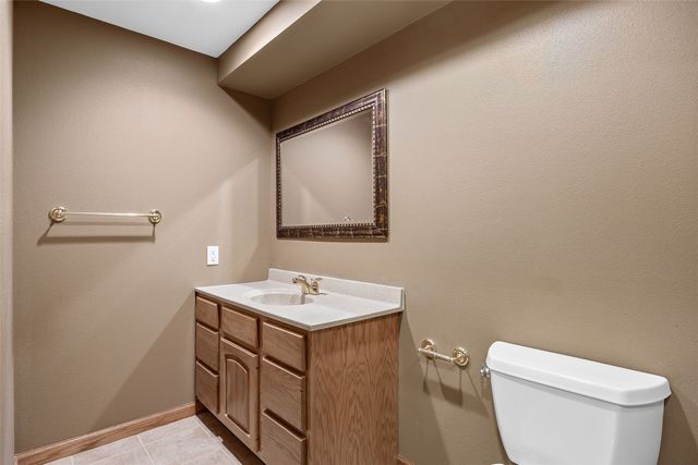 6907 Rockingham Drive SW, Cedar Rapids, IA 52404