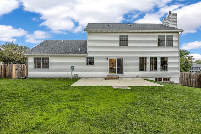 6907 Rockingham Drive SW, Cedar Rapids, IA 52404