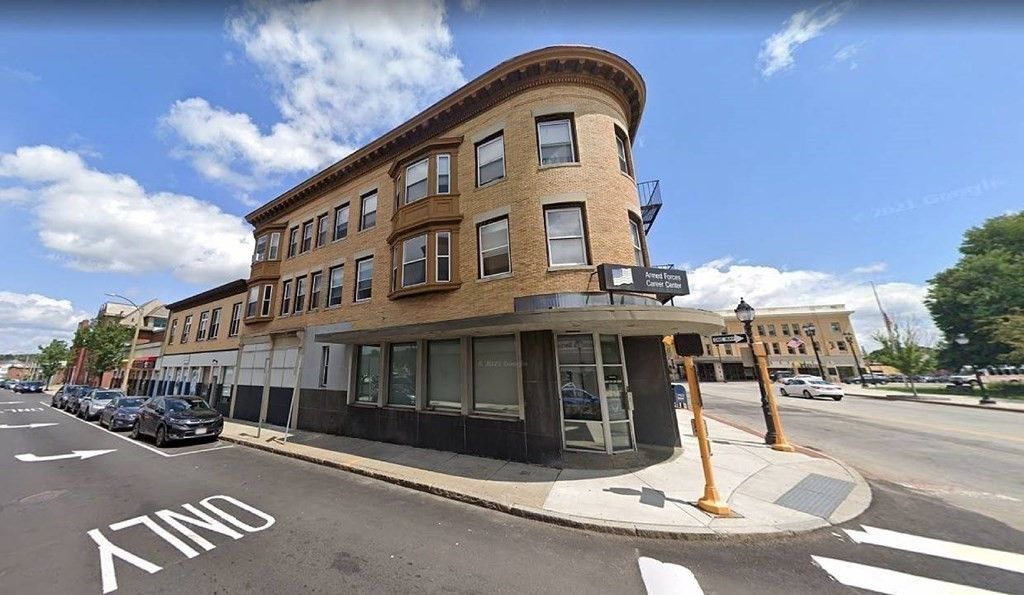 5 Lexington St 5, Waltham, MA 02452