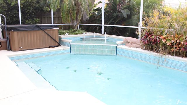 132 Cambridge Court, Indialantic, FL 32903