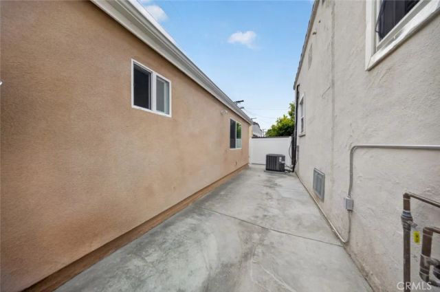 1316 Carlton Drive, Glendale, CA 91205