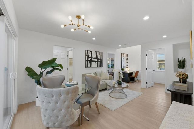 401 Carroll Street, Sunnyvale, CA 94086