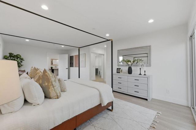 401 Carroll Street, Sunnyvale, CA 94086