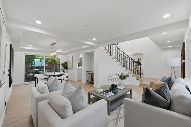 401 Carroll Street, Sunnyvale, CA 94086