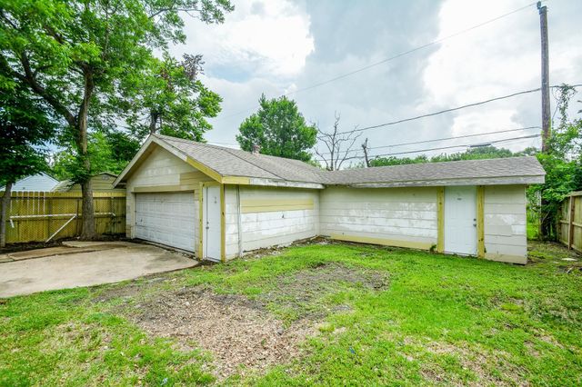 713 Wafer Street, Pasadena, TX 77506