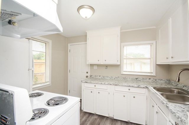 713 Wafer Street, Pasadena, TX 77506