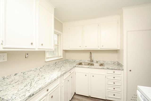 713 Wafer Street, Pasadena, TX 77506