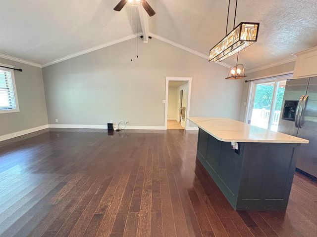 7 Odessa Drive, Cherokee Village, AR 72529