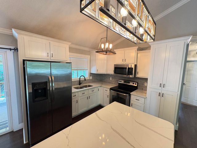 7 Odessa Drive, Cherokee Village, AR 72529