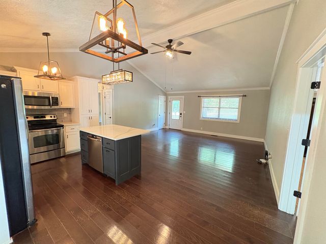 7 Odessa Drive, Cherokee Village, AR 72529