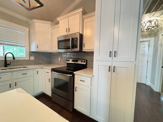 7 Odessa Drive, Cherokee Village, AR 72529