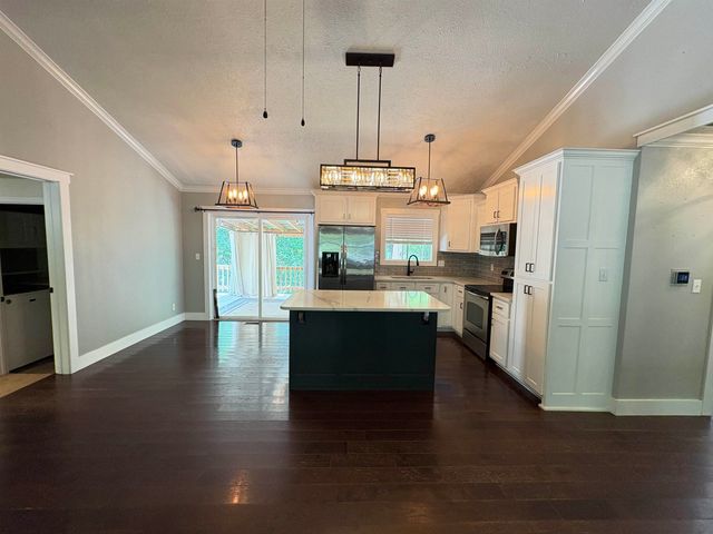 7 Odessa Drive, Cherokee Village, AR 72529