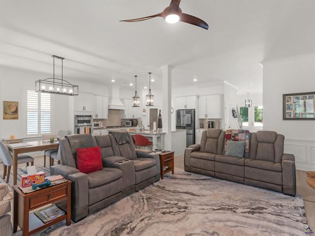 1308 Linkview Crossing, Locust Grove, GA 30248