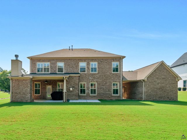 1308 Linkview Crossing, Locust Grove, GA 30248