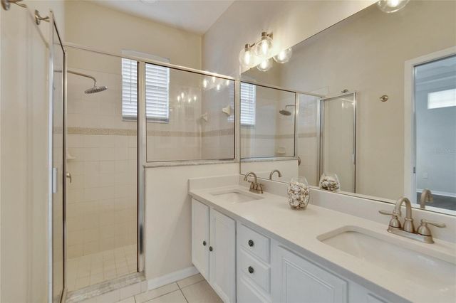 9105 CRYSTAL COMMONS WAY, Tampa, FL 33626