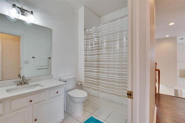 9105 CRYSTAL COMMONS WAY, Tampa, FL 33626