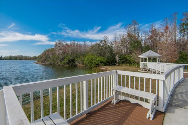 9105 CRYSTAL COMMONS WAY, Tampa, FL 33626