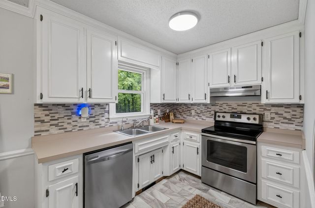 412 Meadow Run, Knightdale, NC 27545