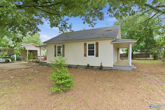 3215 Clopton Street SW, Huntsville, AL 35805