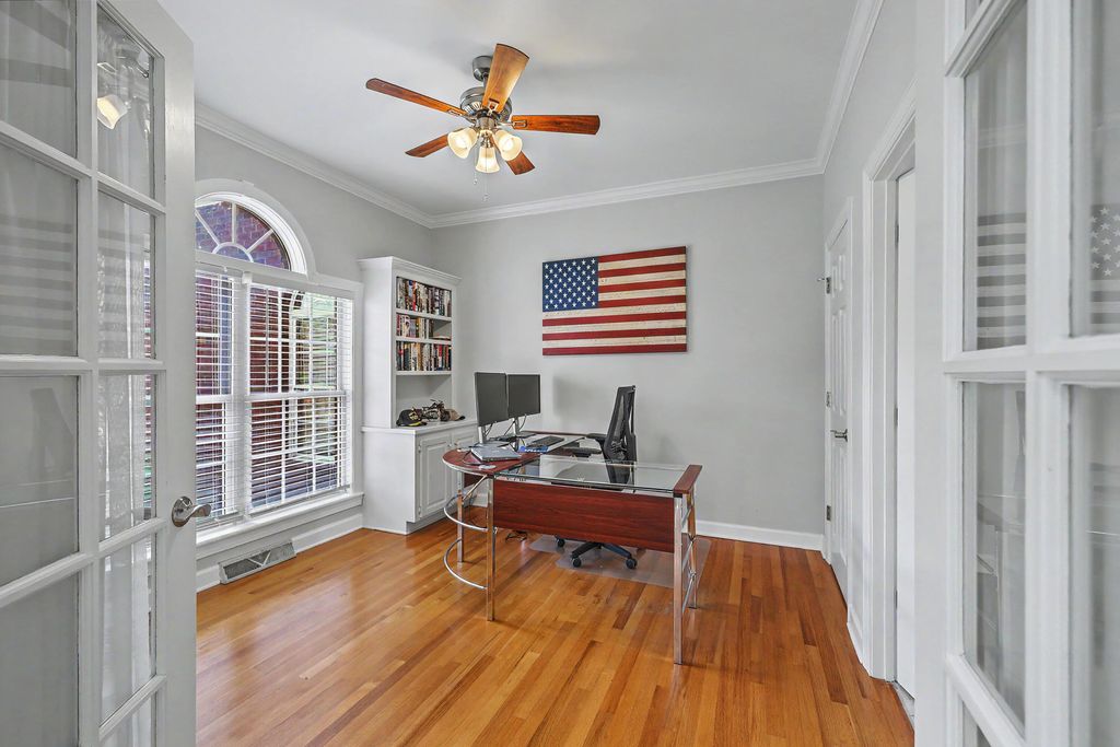 Image 15 of property listing at 105 Glen Eagles Drive, Summerville, SC 29483
