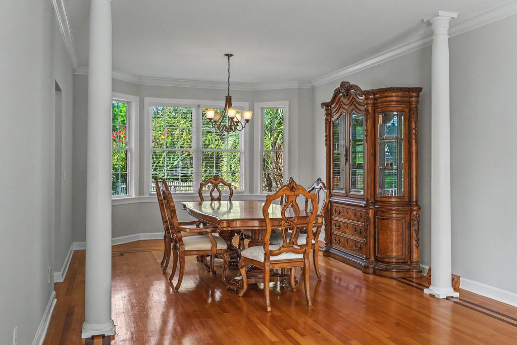 Image 17 of property listing at 105 Glen Eagles Drive, Summerville, SC 29483