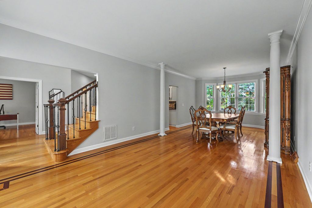 Image 18 of property listing at 105 Glen Eagles Drive, Summerville, SC 29483