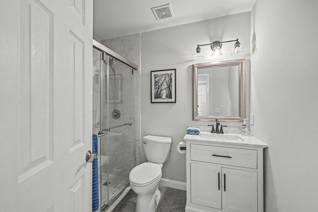 Image 43 of property listing at 105 Glen Eagles Drive, Summerville, SC 29483