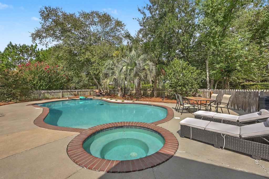 Image 51 of property listing at 105 Glen Eagles Drive, Summerville, SC 29483